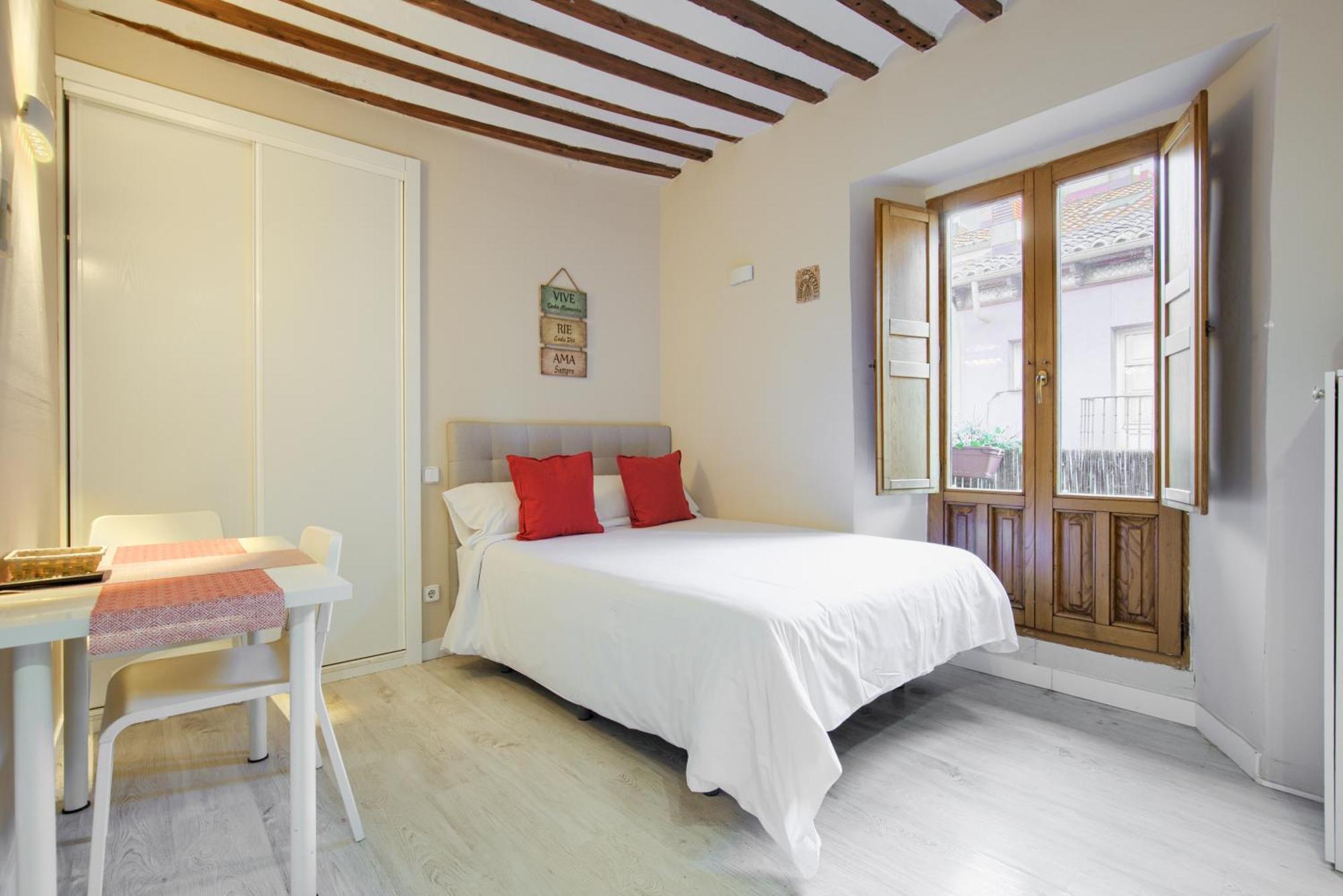 Apartamentos Ryc Alcalá de Henares Kültér fotó