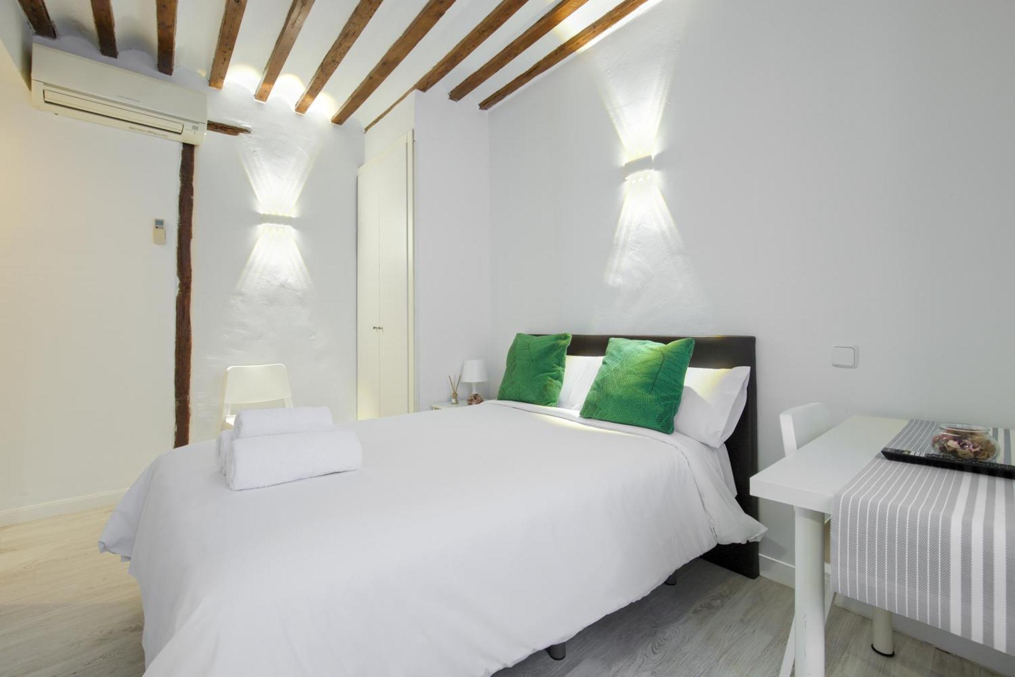 Apartamentos Ryc Alcalá de Henares Kültér fotó