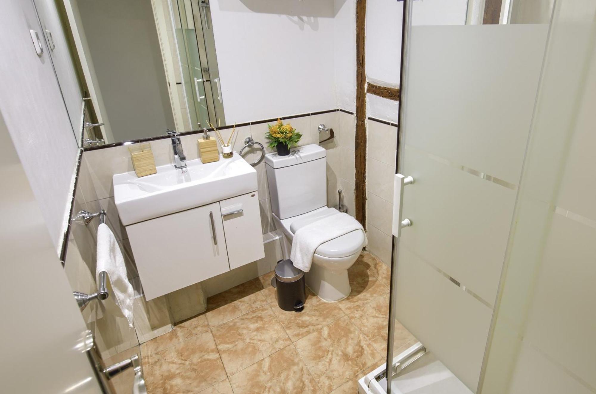 Apartamentos Ryc Alcalá de Henares Kültér fotó